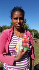 The farmer Sawhareg now plants beetroot, redish and beans, learns new recipes for this veggies and can sell the leftover to the Eco Lodge.